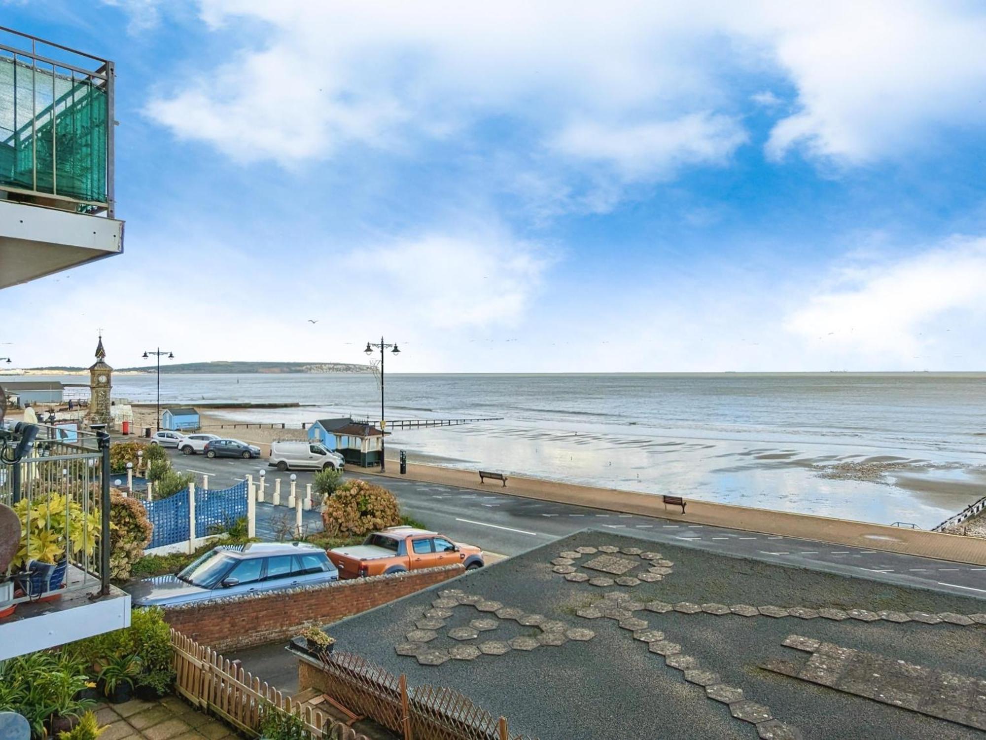 Shanklin Beach - Napier Exterior photo